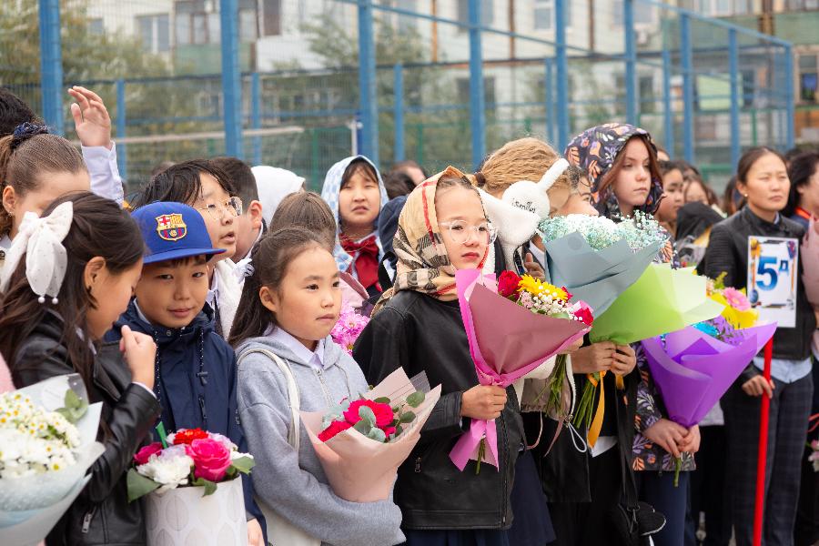 Школы-партнеры СВФУ открыли учебный год